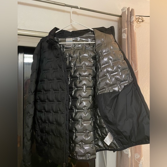 Men’s Columbia Winter Jacket - Picture 6 of 9